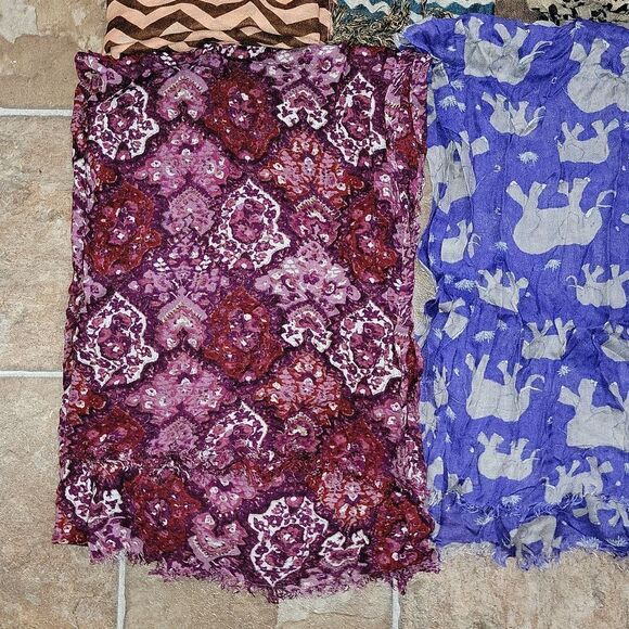 Lot of Name Brand Designed Scarves - Multicolor Multiprint - Picture 7 of 11